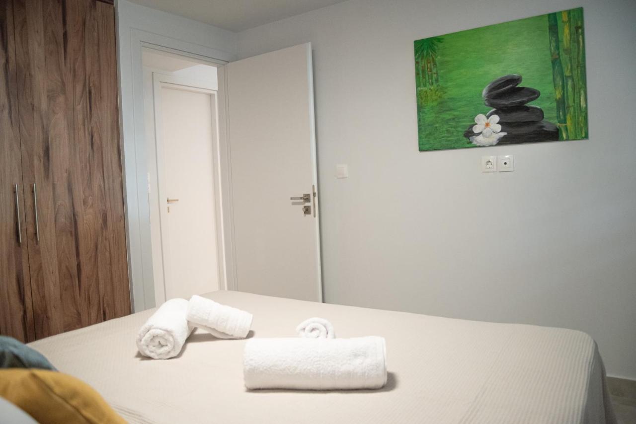 Naiads Nest - The Garden Gem Apartment Varkiza Luaran gambar